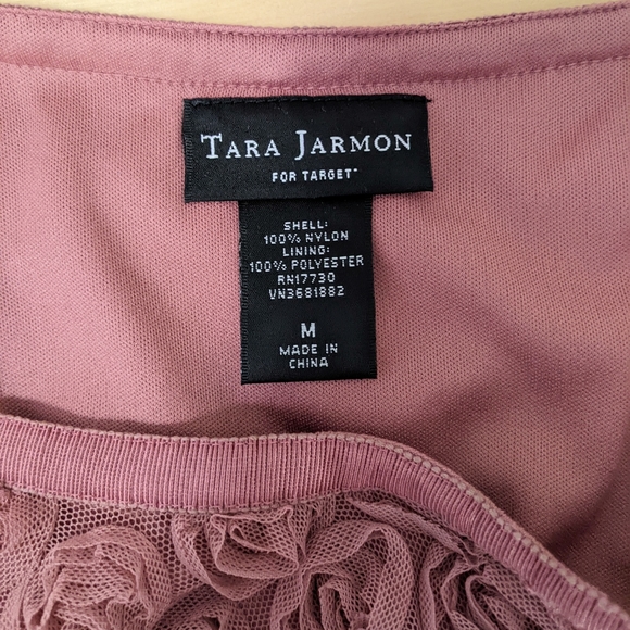 Rose mesh bubble mini skirt by Tara Jarmon for Target 2006 size Medium in EUC - Picture 4 of 5